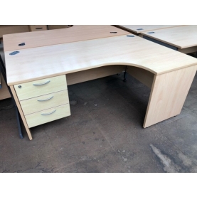 Second-Hand 1800mm Right-Hand Desk with Fixed Pedestal BEECH