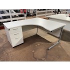Second-hand 1400mm R/H Radial Desk with 3 Drawer D/H Pedestal WHITE