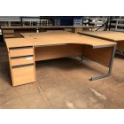 Second-Hand 1525mm Right-Hand Desk with Desk High 745d Pedestal beech
