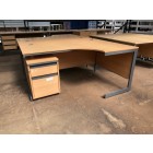 Second-Hand 1525mm Right-Hand Desk with 2 Drawer Mobile Pedestal beech